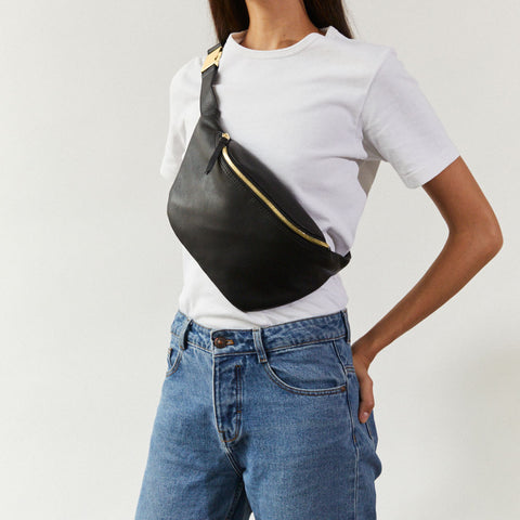 EARLY, MAX HIPBAG, BLACK, OLIVE TANNED LEATHER, MADE IN GERMANY, SUSTAINABLE DESIGN, FAIR FASHION, BUM BAG, BIG HIPBAG